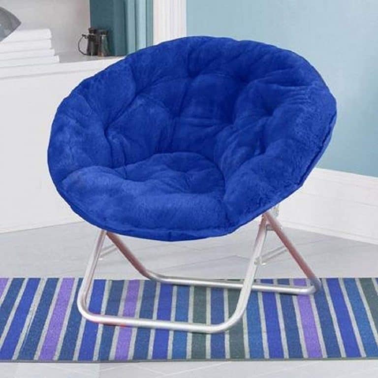 Blue Mainstay faux-fur chair