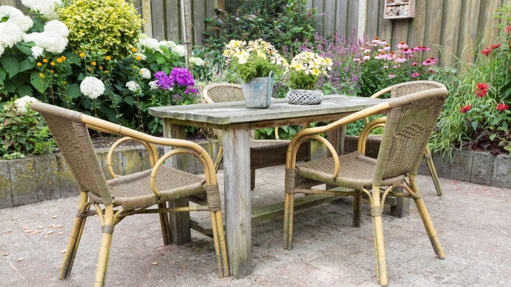 How To Choose, Exploit And Take Care Of A Wicker Chair