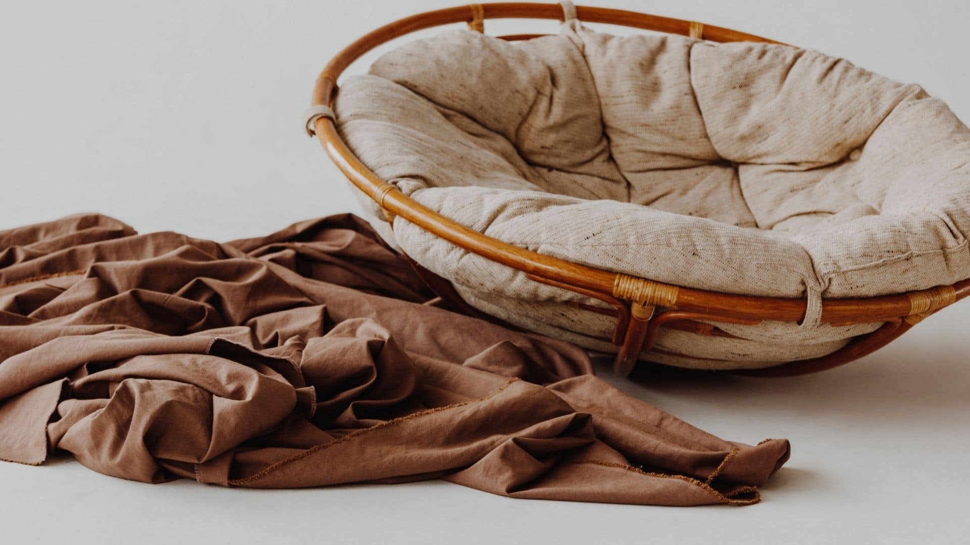 How to Make a Removable Papasan Cushion Cover?
